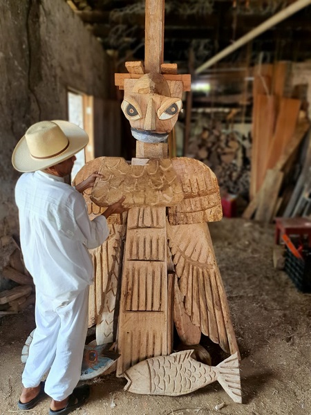 Jun Tiburcio working on Totem Latamat