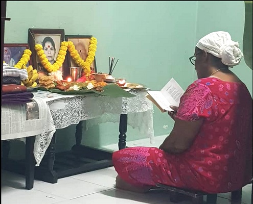 Dr. Nithiya’s mother was reading Thevaram songs for her ancestors
