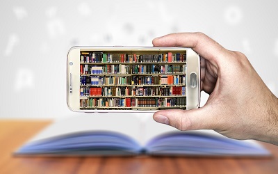 Image of books on a smartphone: Gerd Altmann from Pixabay 